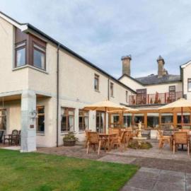 Westend Hotel & Bar