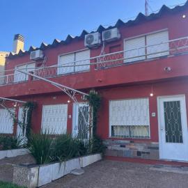Azahares: Termas del Daymán'da bir otel