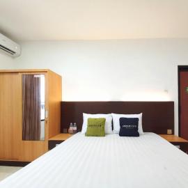 Urbanview Sibayak House near Stasiun Kediri, ξενοδοχείο σε Jabon