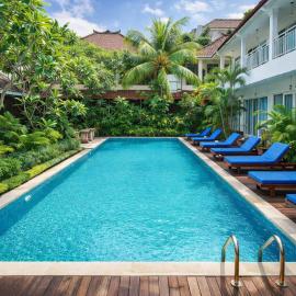 Easy Surf Camp, hotel u gradu Kuta