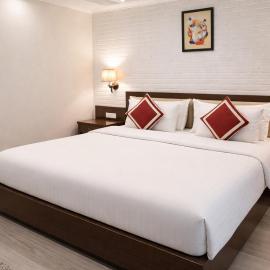 Hotel Diplomat Residency, מלון בבארילי
