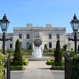 St Helens Hotel, Dublin, hotel a Stillorgan
