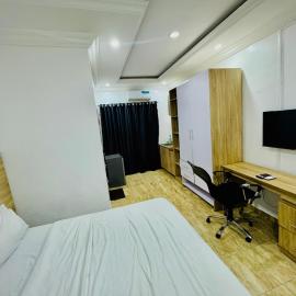 1 Bedroom Serviced Apartment - Lekki, khách sạn ở Lagos