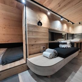 Poule House by Out & Lodge, hotel in Couvin