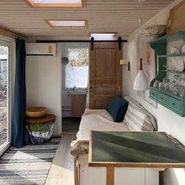 Tiny house close to Copenhagen, hotel din Nybølle
