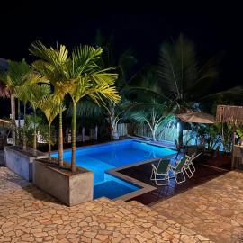 Villa tropical- seafront villa with private pool, hotel en Kribi