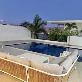 הוילה הלבנה -White Villa, hotel em Eilat