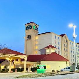 Greenville में, होटल La Quinta by Wyndham Haywood Mall-Near Greenville Downtown