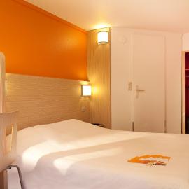 Première Classe Montélimar Nord - A7 sortie 17 – hotel w mieście Les Tourrettes