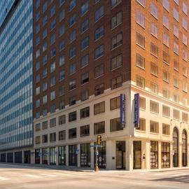 Hampton Inn & Suites Dallas Downtown、ダラスのホテル