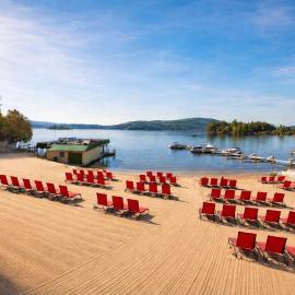Viesnīca Depe Dene Lakeside Resort pilsētā Leikdžordža