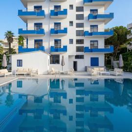 Hotel BlueBalcony, hotel v destinaci Golem