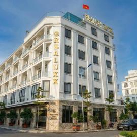 Realux Hotel FLC Sam Son, hotel i Sầm Sơn