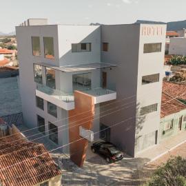 Hotel Tibério Filho, hotel u gradu Piatã