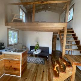 Jonathans Cabins, hotel em Útila