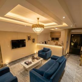 LKL appartements، فندق في كنشاسا