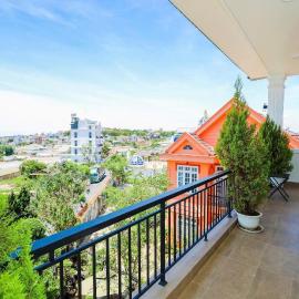 Home nguyên căn - trung tâm Đà Lạt - View đẹp, hotel in Da Lat