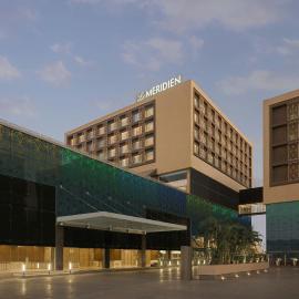 Le Meridien, Surat, hotel en Surat