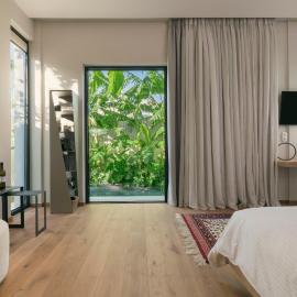 Nõs Luxury Rooms, hotell i Messolonghi