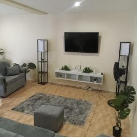 The Cupid Chalet Suite, hotel in Kingstown