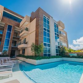 Aracari Residences by Bocobay - Luxury Condos 5 min Walk to Ritz and Palm Beach, khách sạn ở Bãi biển Palm-Eagle