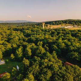 Arsenal Park Transilvania，位于奥勒什蒂耶的酒店