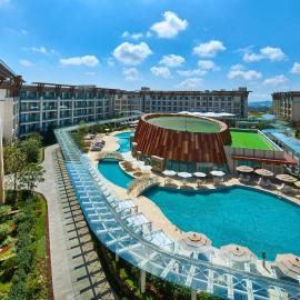 Marriott Jeju Shinhwa World Hotel, hotel em Seogwipo
