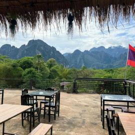 Vang Vieng Ban Lao Guesthouse, hotel en Vang Vieng