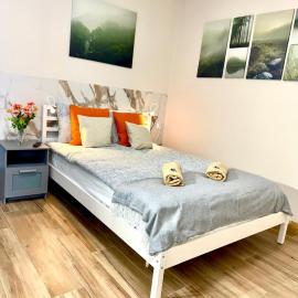 Premium 1BedRoom Condo Prime Warsaw Location, hotel in Warsaw