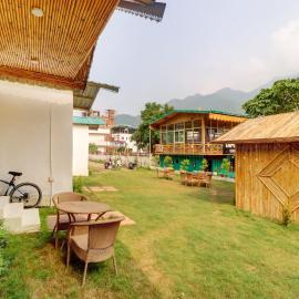 Hotel O Tapovan Rise cottages and cafe, hotel em Rishikesh