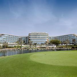 JA Lake View Hotel, Dubai, hotel in Dubai