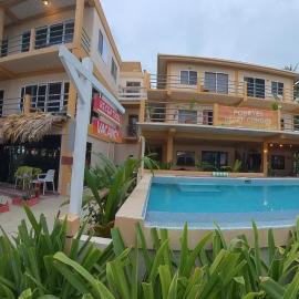 Caye Caulker में, होटल Beach Club Condos at Popeyes