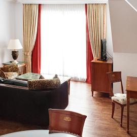 DORMERO Hotel Halle