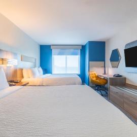 Holiday Inn Express & Suites Kansas City Airport by IHG
