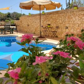 Summer Condo #Gozo Inn Love, khách sạn ở Victoria