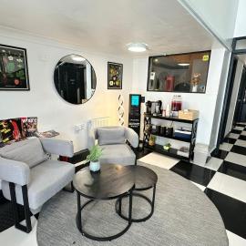 Amsterdam Hotel, hotel in London