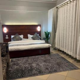 Vine Gardens & Hotel, Mityana、Mityanaのホテル