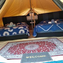 Gaharu glamping park, hotel en Jerantut