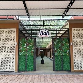 Hotel Tian – hotel w Nabire