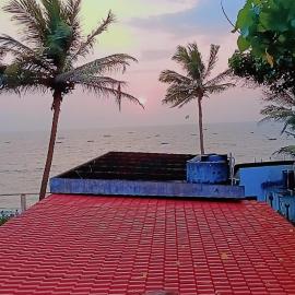 NEW BEACH HOTEL Anjuna: Anjuna şehrinde bir otel