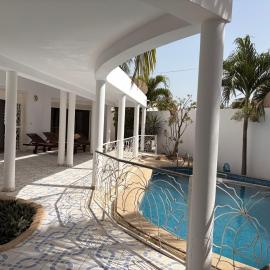Luciana annexe, hotel en Mbour