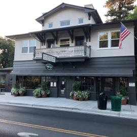 Calistoga Inn Restaurant & Brewery