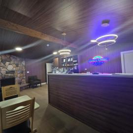 Howard Johnson by Wyndham Hinton, hotel en Hinton