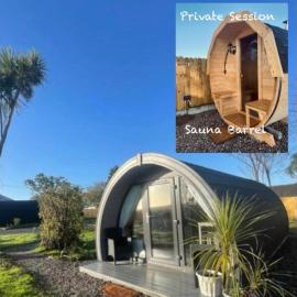 Trá na Mbó Glamping Pod - Copper Coast Glamping Pods، فندق في واتيرفورد