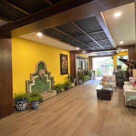 El Encanto Inn & Suites
