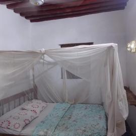 Precious Bungalow House, хотел в Ламу