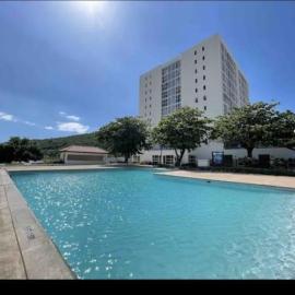 Caribbean Staycation, hotel u gradu 'Portmore'