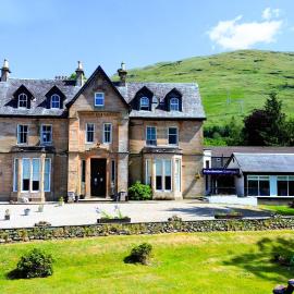 Arrochar में, होटल The Caledonian Claymore Hotel
