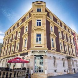 Hotel Strasser, hotel ve uŠtýrském Hradci