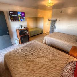 Lucky Seven Shared Kitchen, Sleeps 4 Mokee Motel, hótel í Bluff